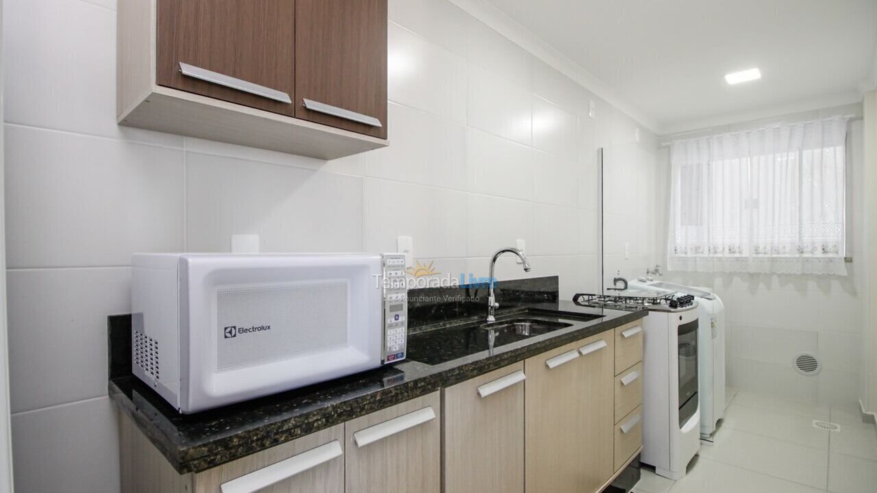 Apartamento para aluguel de temporada em Bombinhas (Praia de Bombas)
