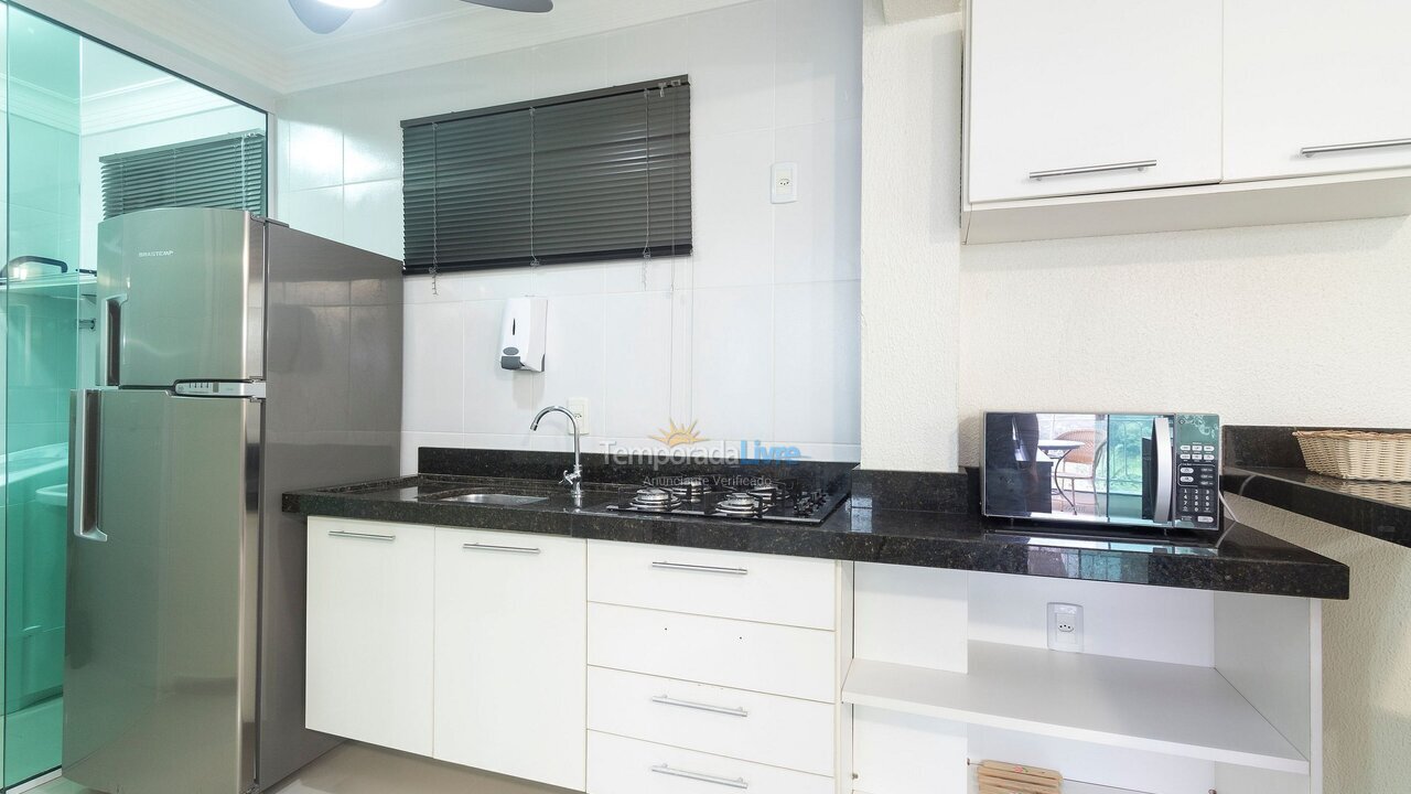 Apartamento para aluguel de temporada em Bombinhas (Praia de Bombas)