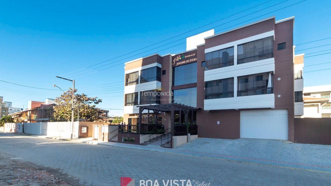 Apartamento para aluguel de temporada em Bombinhas (Praia de Bombas)