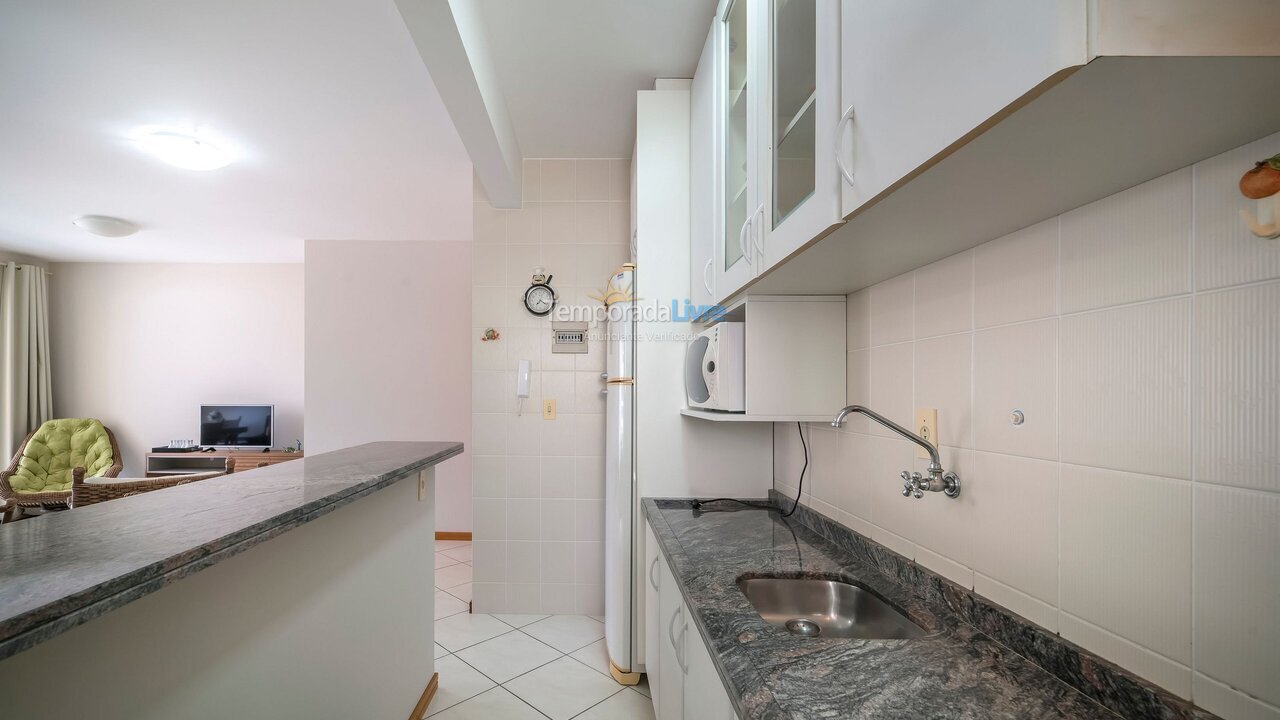 Apartamento para aluguel de temporada em Bombinhas (Praia de Bombas)