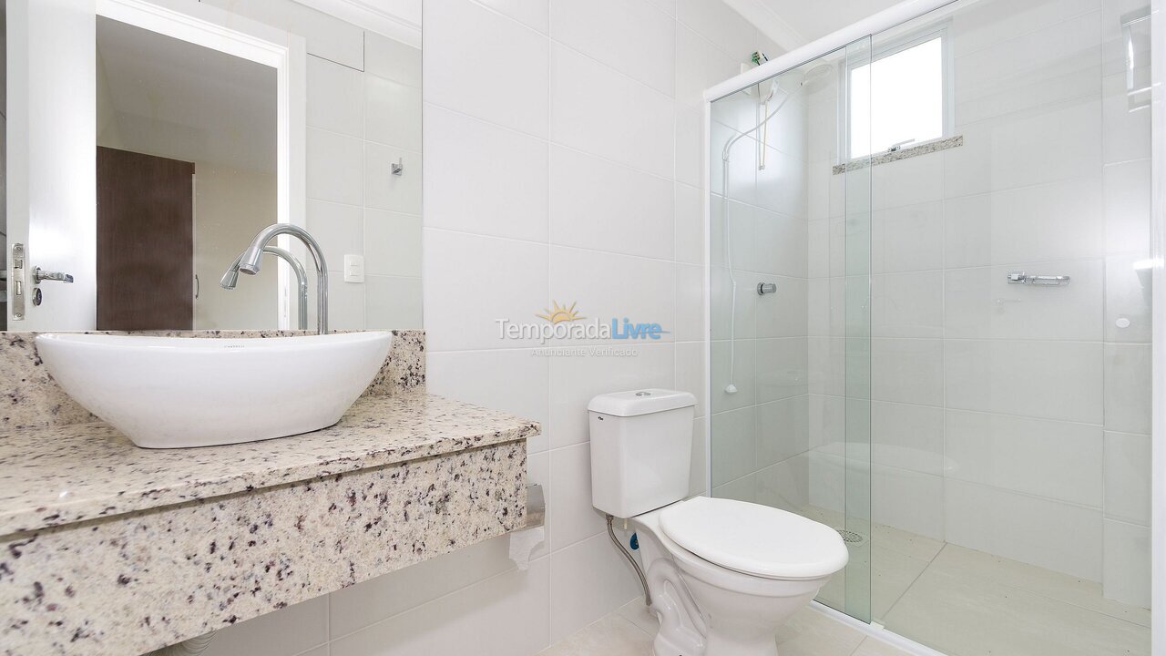 Apartamento para aluguel de temporada em Bombinhas (Praia de Bombas)