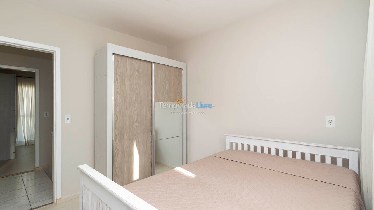 Apartment for vacation rental in Bombinhas (Praia de Bombas)