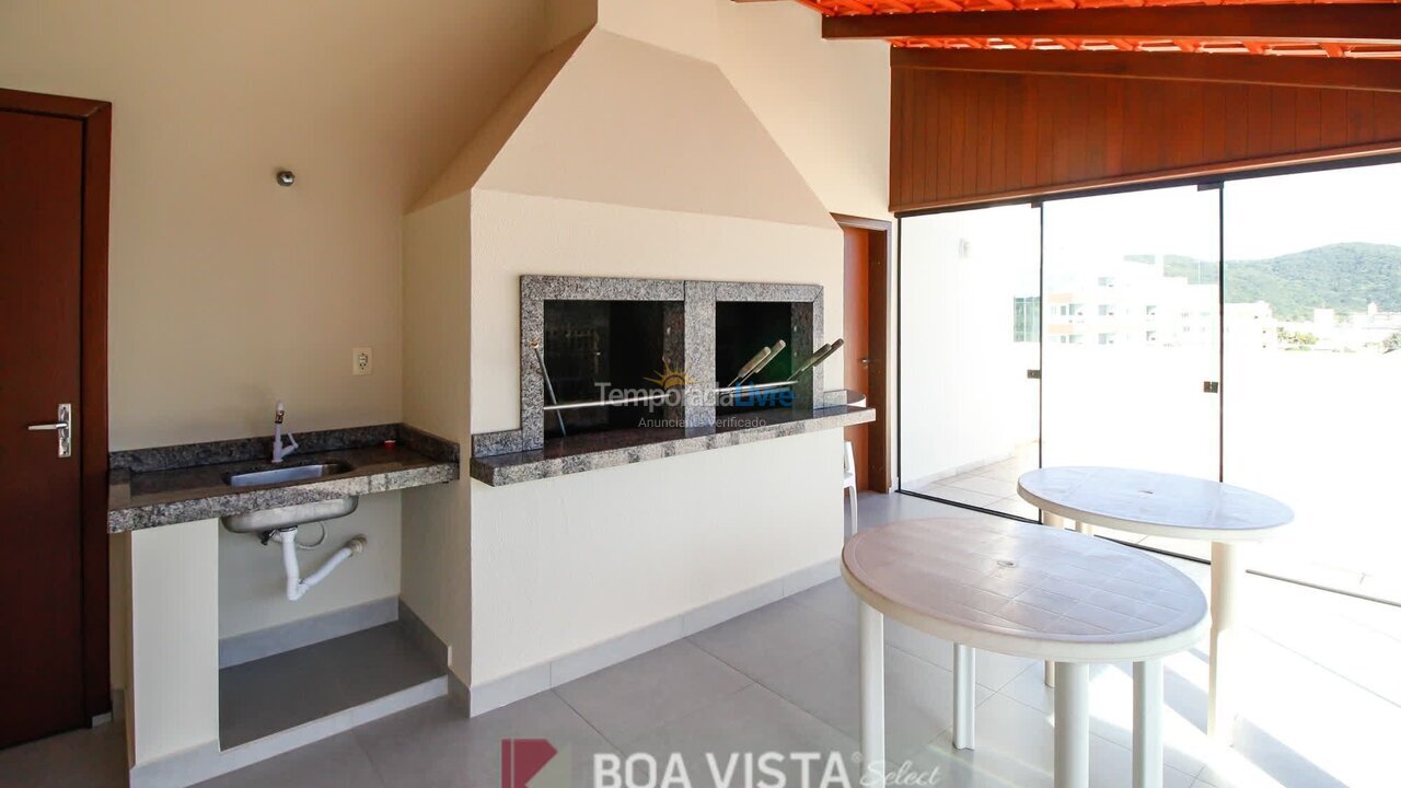 Apartamento para aluguel de temporada em Bombinhas (Praia de Bombas)