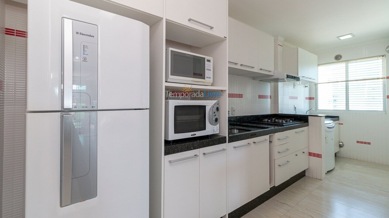 Apartment for vacation rental in Bombinhas (Praia de Bombas)