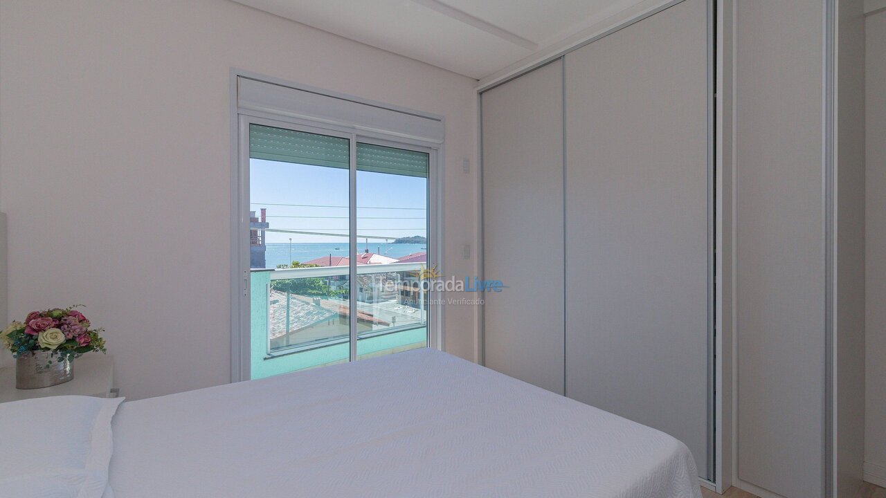 Apartment for vacation rental in Bombinhas (Praia de Bombas)