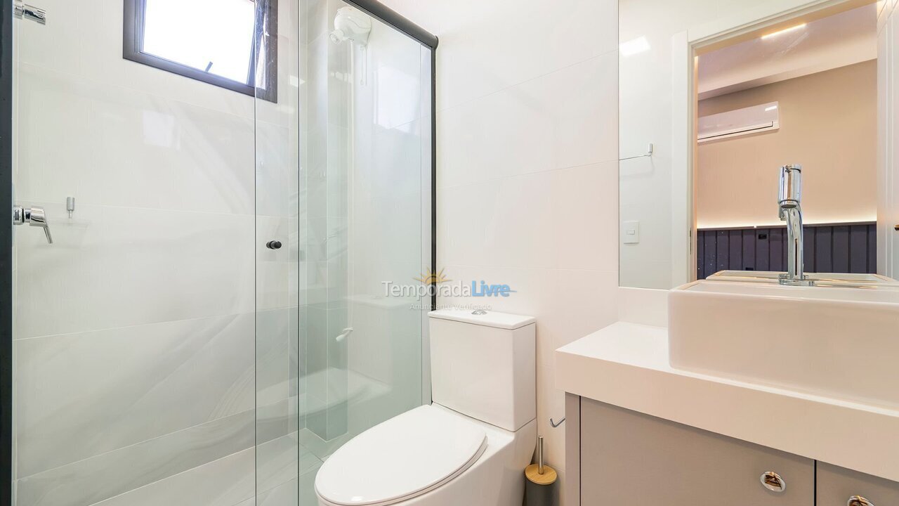 Apartment for vacation rental in Bombinhas (Praia de Bombas)