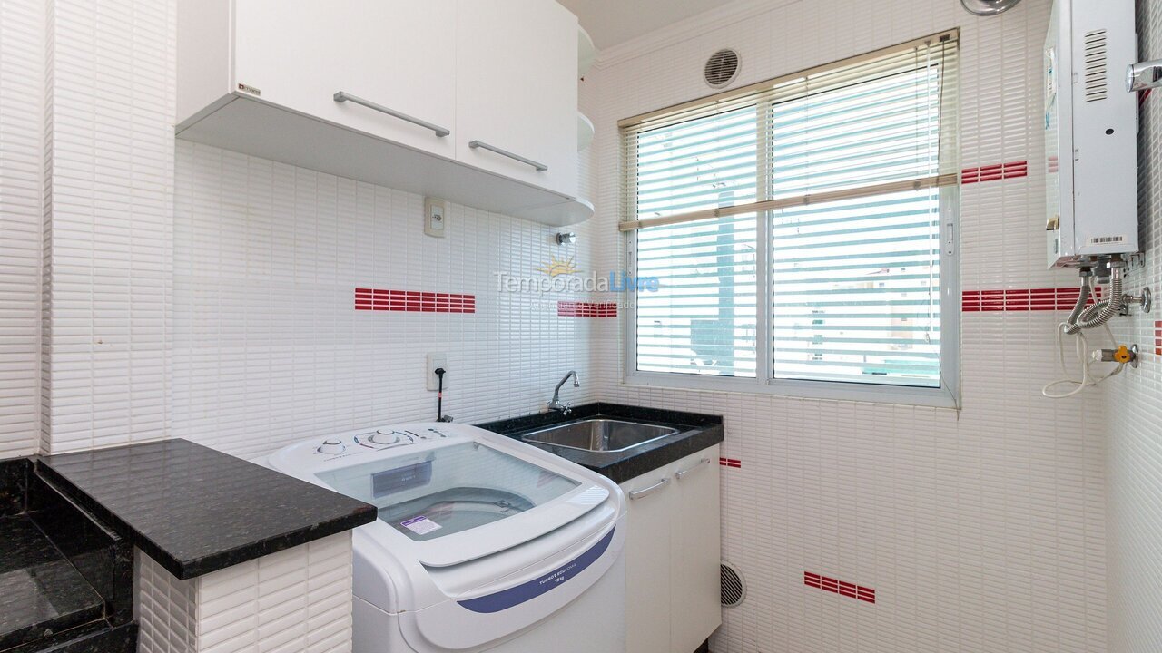 Apartment for vacation rental in Bombinhas (Praia de Bombas)