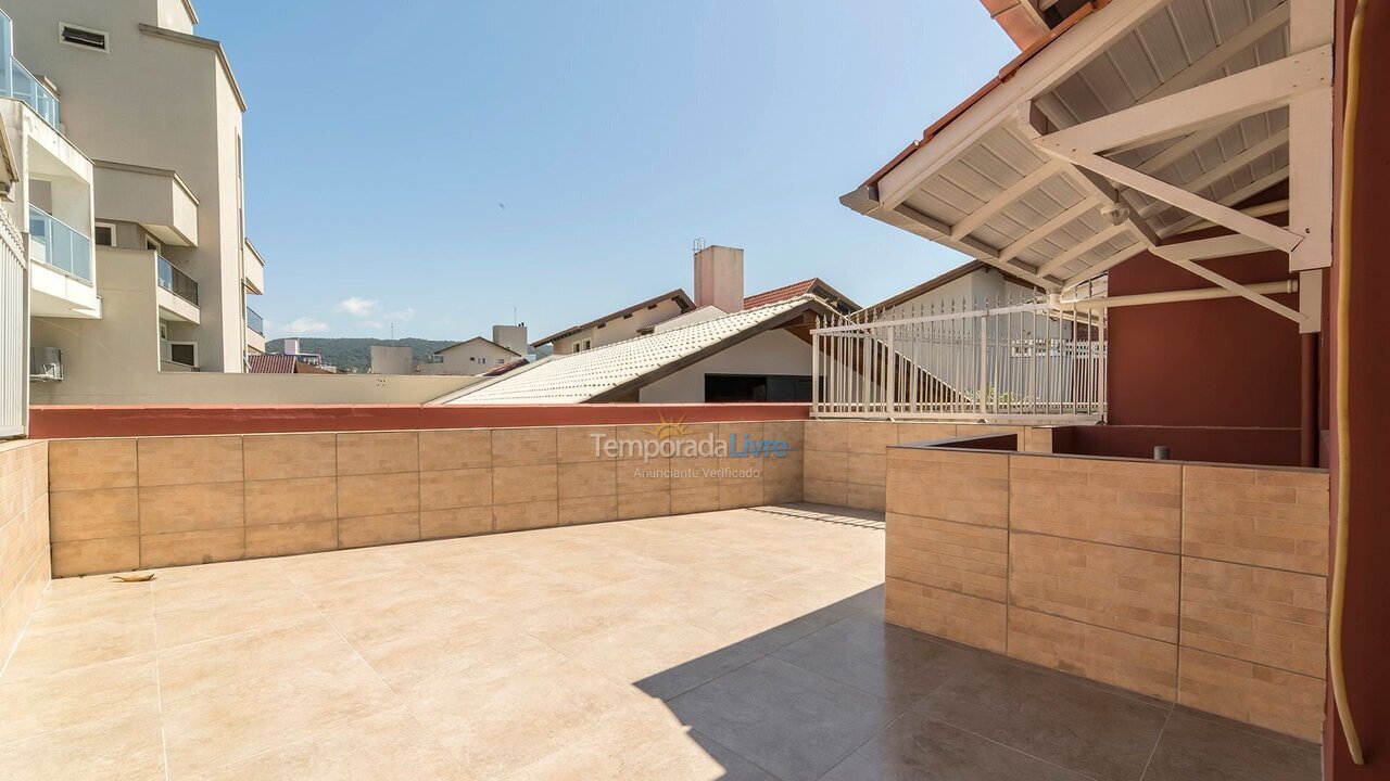 House for vacation rental in Bombinhas (Praia de Bombas)