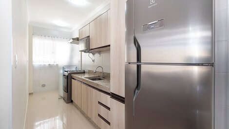 Aluguel Apartamento 2 quartos sendo 1 suíte Bombas/SC