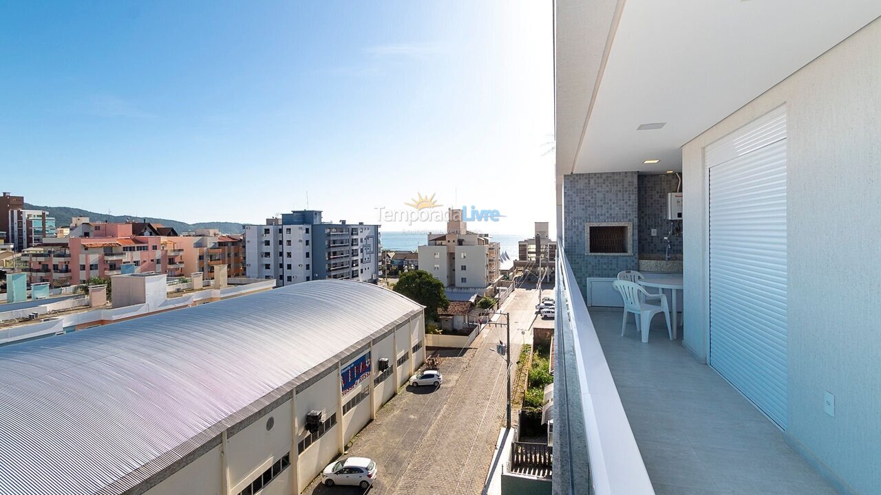 Apartment for vacation rental in Bombinhas (Praia de Bombas)