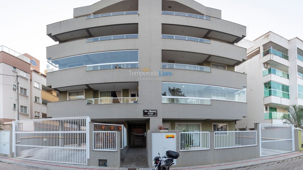 Apartamento para alquiler de vacaciones em Bombinhas (Praia de Bombas)