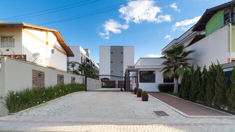 Aluguel Apartamento 2 quartos s/ 1 suíte Piscina | Bombas/SC