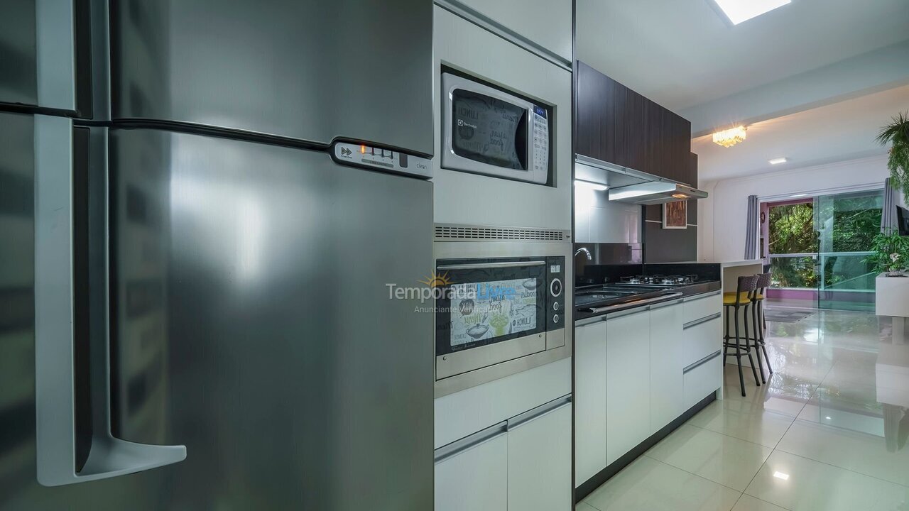 Apartamento para alquiler de vacaciones em Bombinhas (Praia de Bombas)