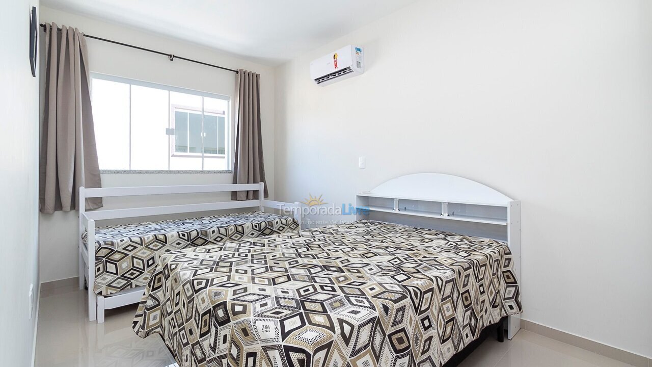 Apartamento para aluguel de temporada em Bombinhas (Praia de Bombas)