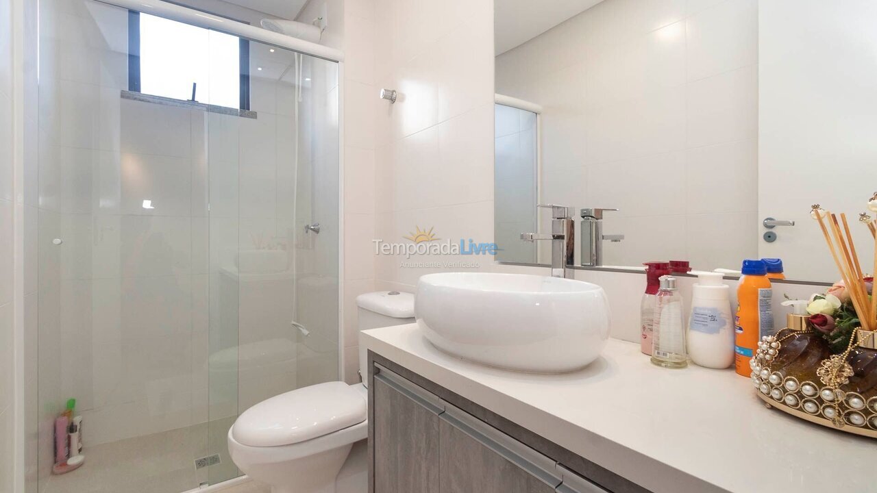 Apartment for vacation rental in Itapema (Meia Praia)