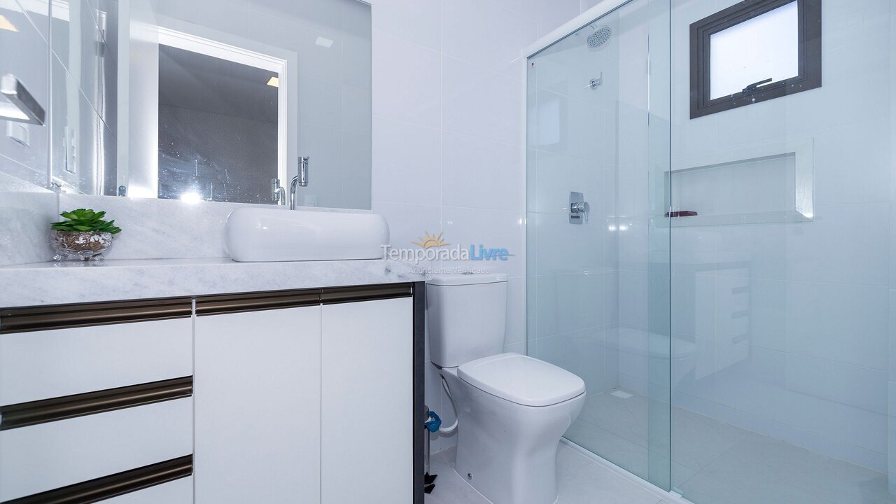 Apartamento para aluguel de temporada em Bombinhas (Praia de Bombinhas)