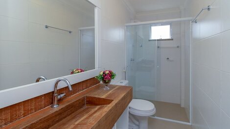 Rent Apartment 2 bedrooms and 1 suite Bombas / SC