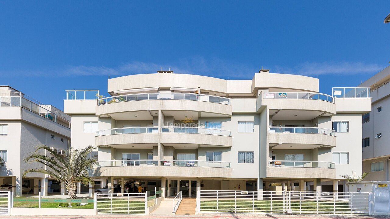 Apartment for vacation rental in Bombinhas (Praia de Bombinhas)