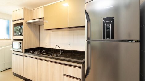 2 Bedroom Apartment for 6 People with Pool Beach Pumps