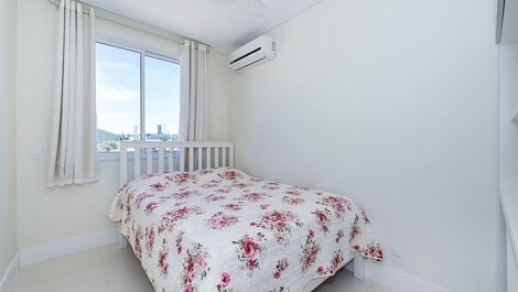 Alquilo Apartamento de 3 dormitorios y 1 suite Bombas / SC