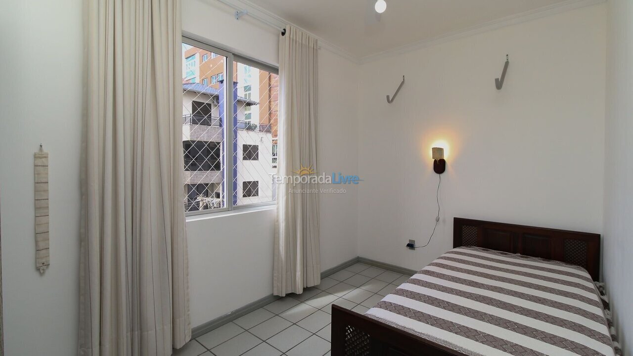 Apartamento para aluguel de temporada em Bombinhas (Praia de Bombas)