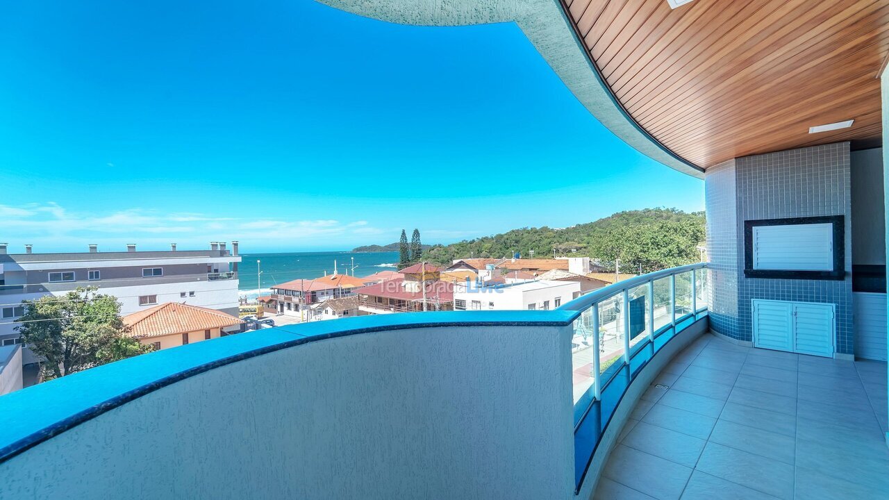 Apartment for vacation rental in Bombinhas (Praia de Bombas)