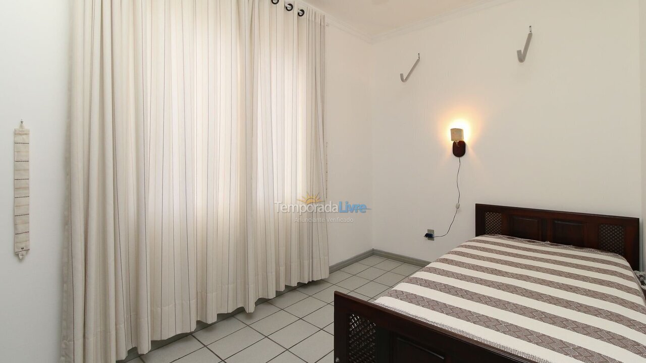 Apartamento para aluguel de temporada em Bombinhas (Praia de Bombas)