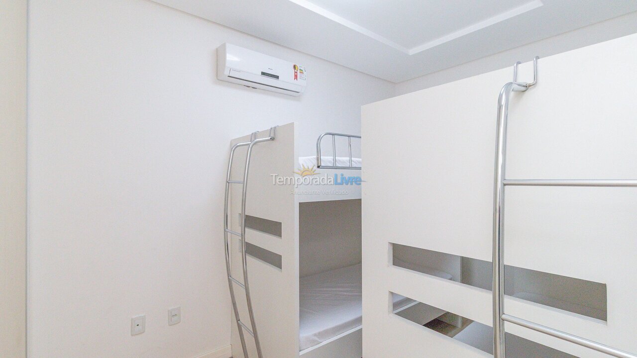 Apartamento para alquiler de vacaciones em Bombinhas (Praia de Bombas)