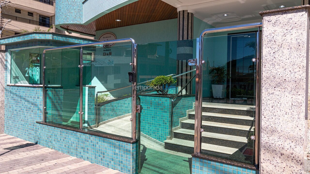 Apartamento para alquiler de vacaciones em Bombinhas (Praia de Bombas)