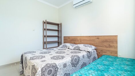 Apartment for rent 3 rooms at 100 meters from the sea in Bombas