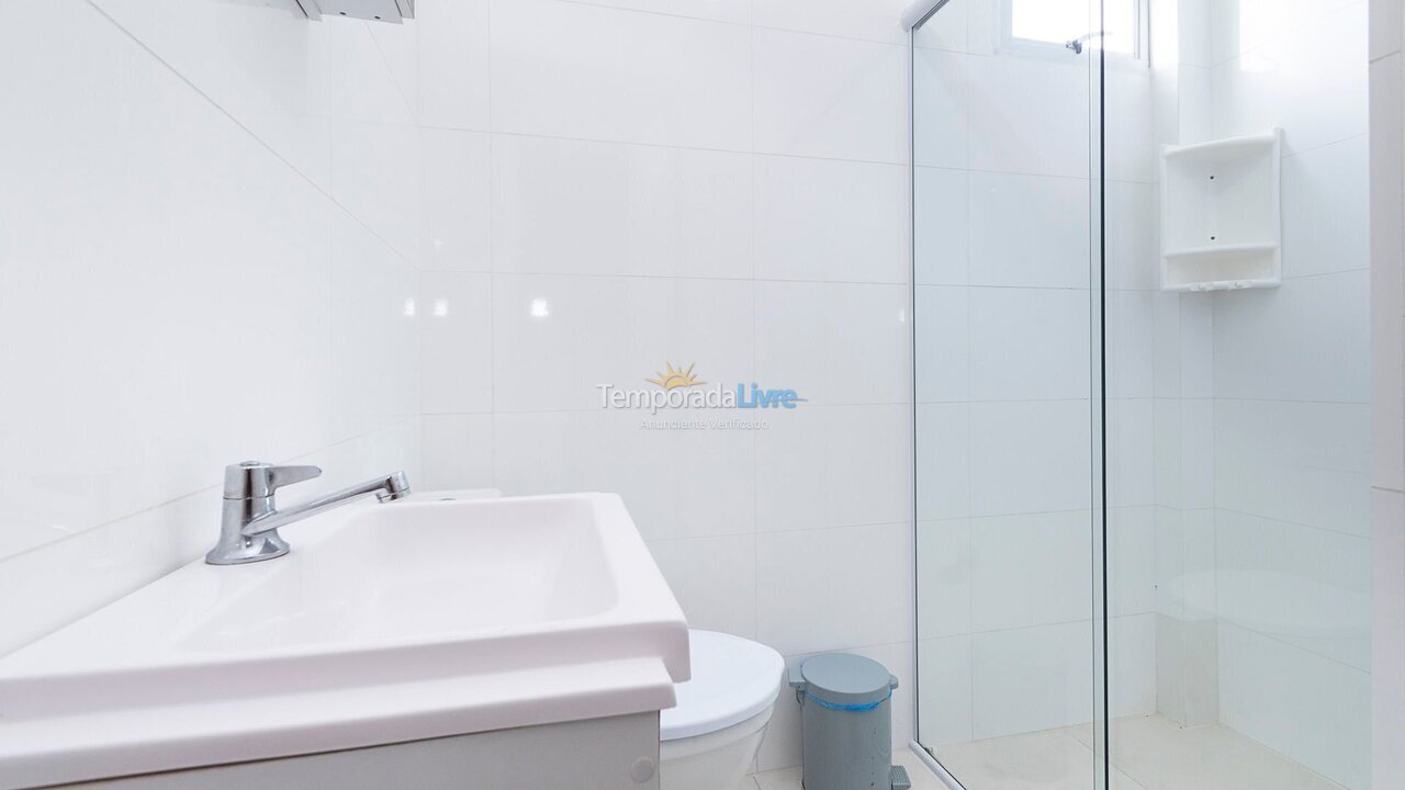 Apartment for vacation rental in Bombinhas (Praia de Bombas)