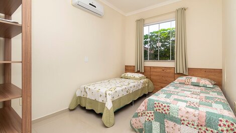 Apartment for rent 3 rooms at 100 meters from the sea in Bombas
