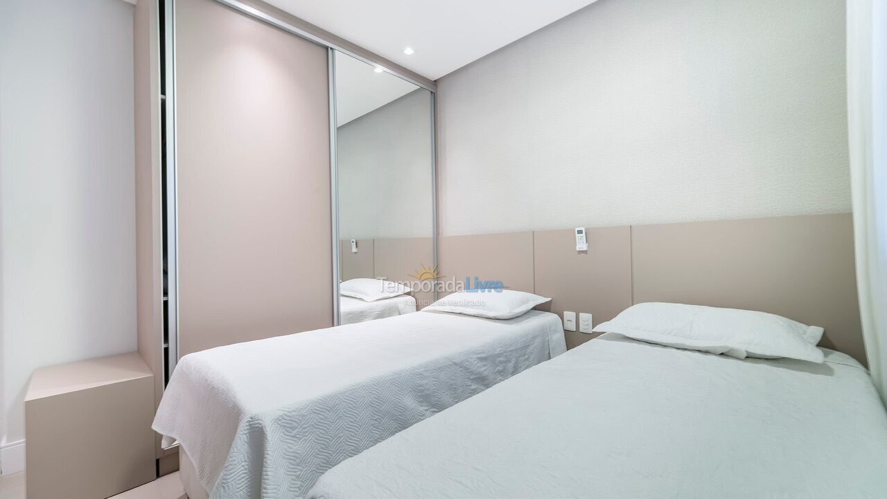 Apartamento para aluguel de temporada em Bombinhas (Praia de Bombas)