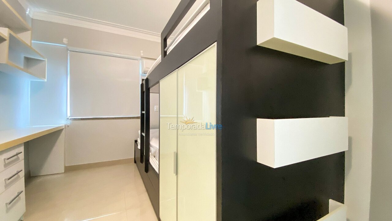 Apartment for vacation rental in Bombinhas (Praia de Bombas)