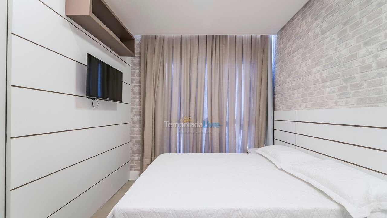 Apartamento para aluguel de temporada em Bombinhas (Praia de Bombas)