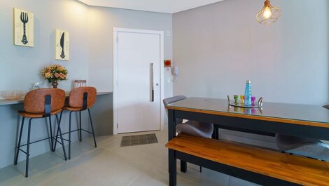 Alquilo Apartamento Dúplex de 3 Dormitorios y 2 Suites con M...