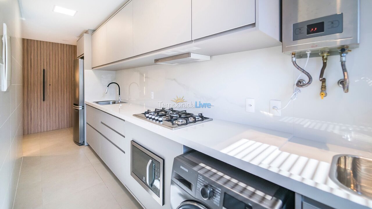 Apartamento para aluguel de temporada em Bombinhas (Praia de Bombas)