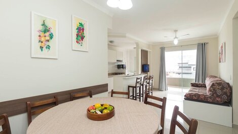 Apartamento 3 habitaciones para 10 personas a 100 metros del mar en Bombas
