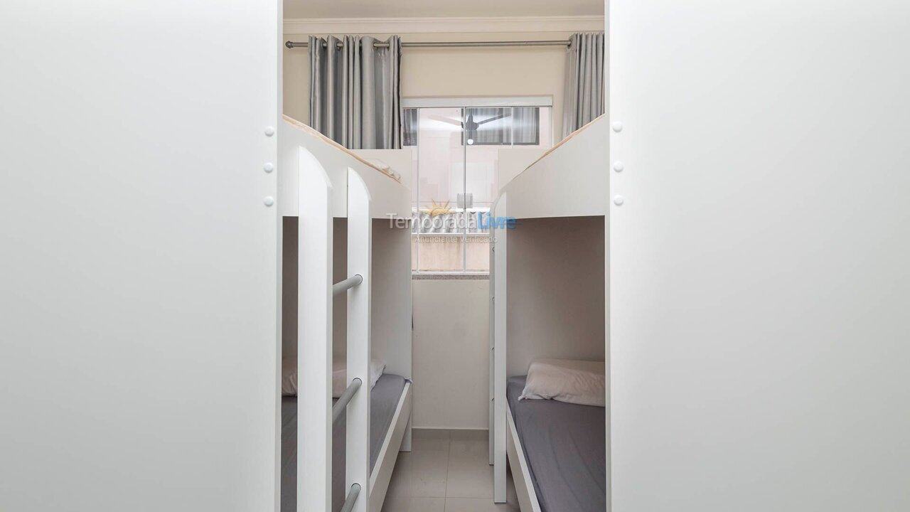 Apartamento para alquiler de vacaciones em Bombinhas (Praia de Bombas)
