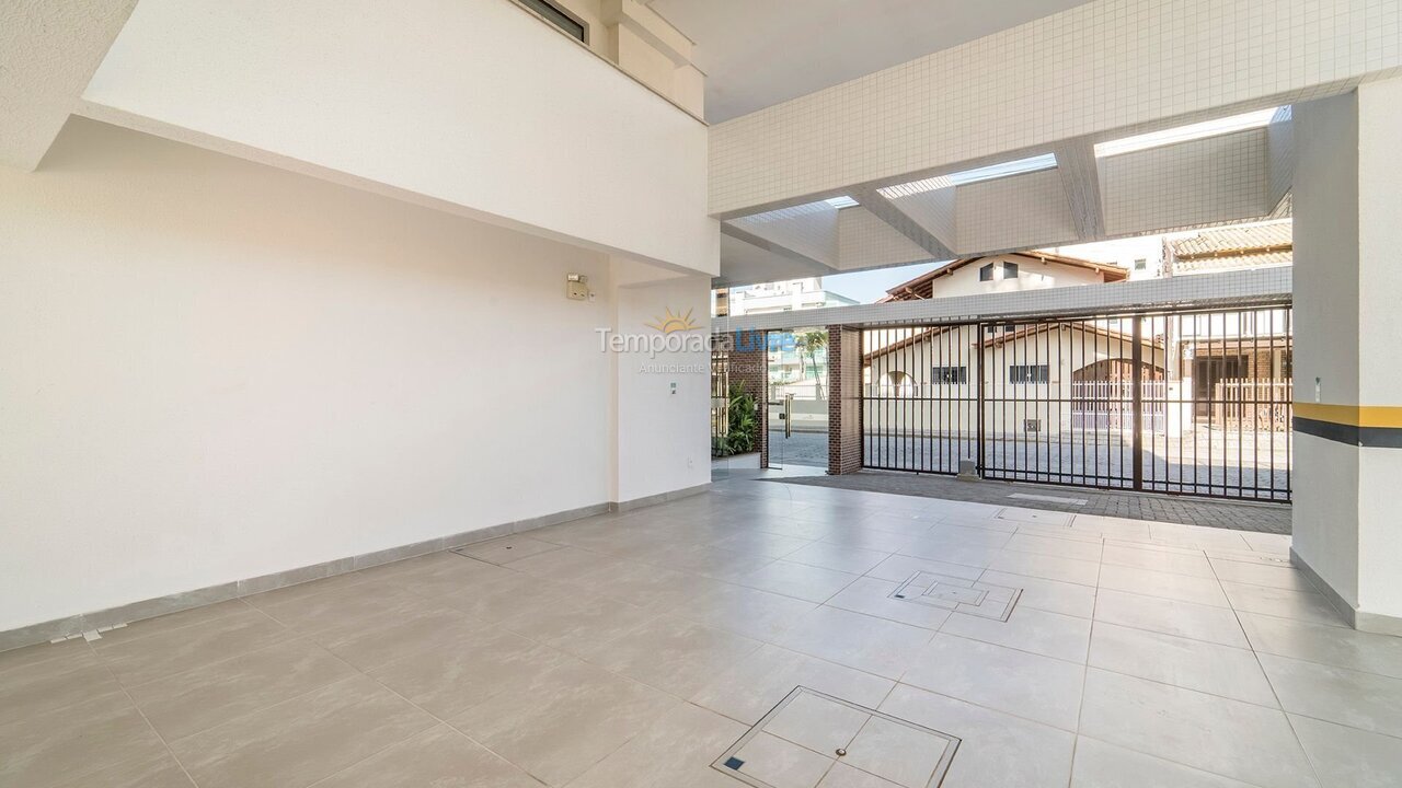Apartamento para aluguel de temporada em Bombinhas (Praia de Bombas)