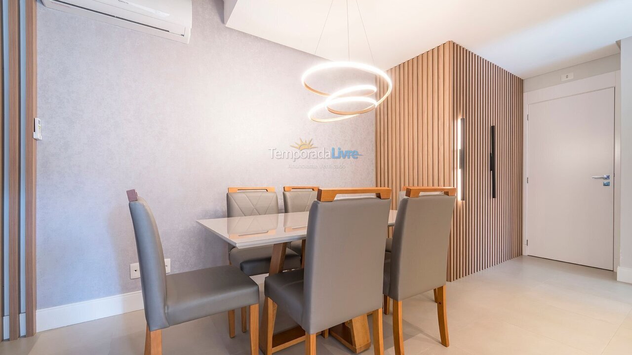 Apartamento para aluguel de temporada em Bombinhas (Praia de Bombas)
