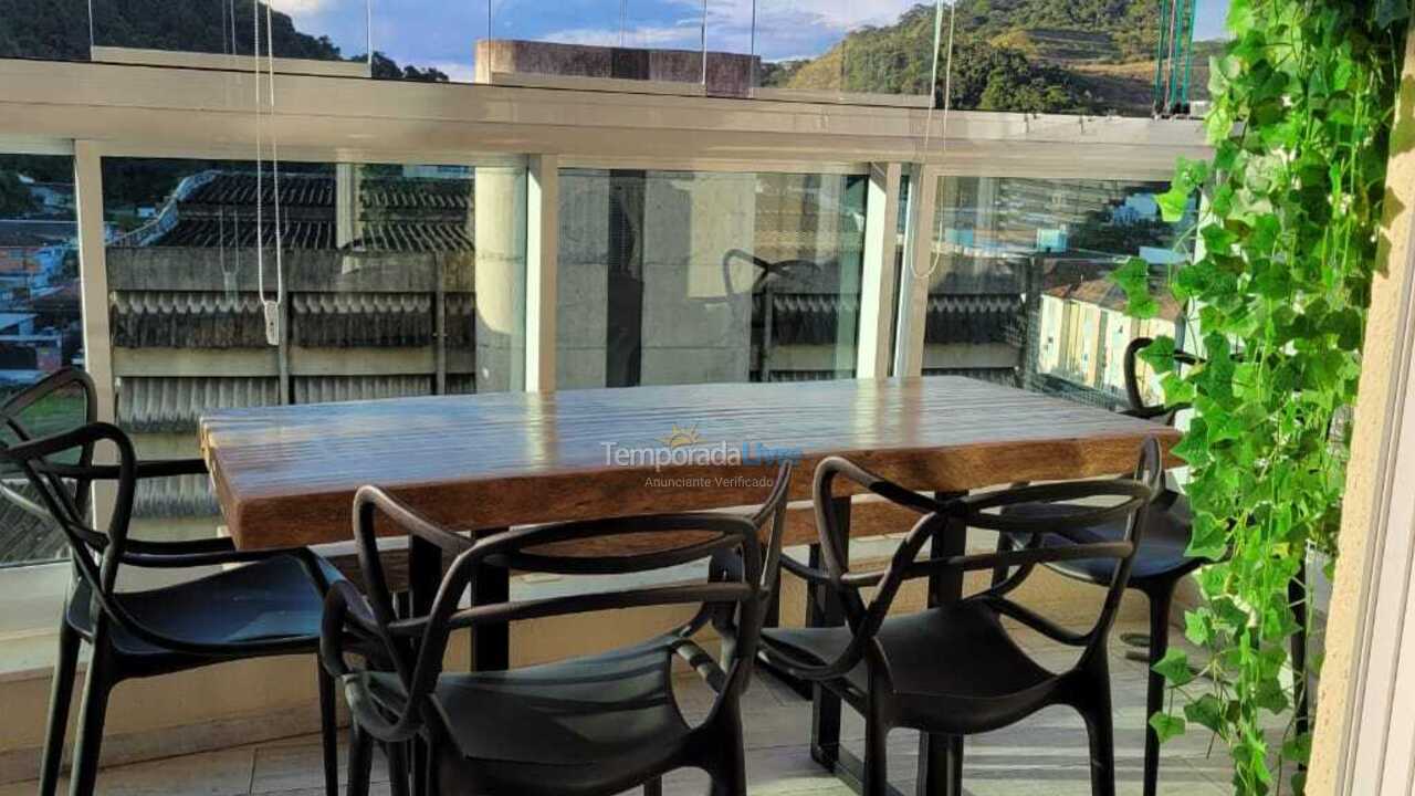 Apartamento para aluguel de temporada em Guarujá (Pitangueiras)