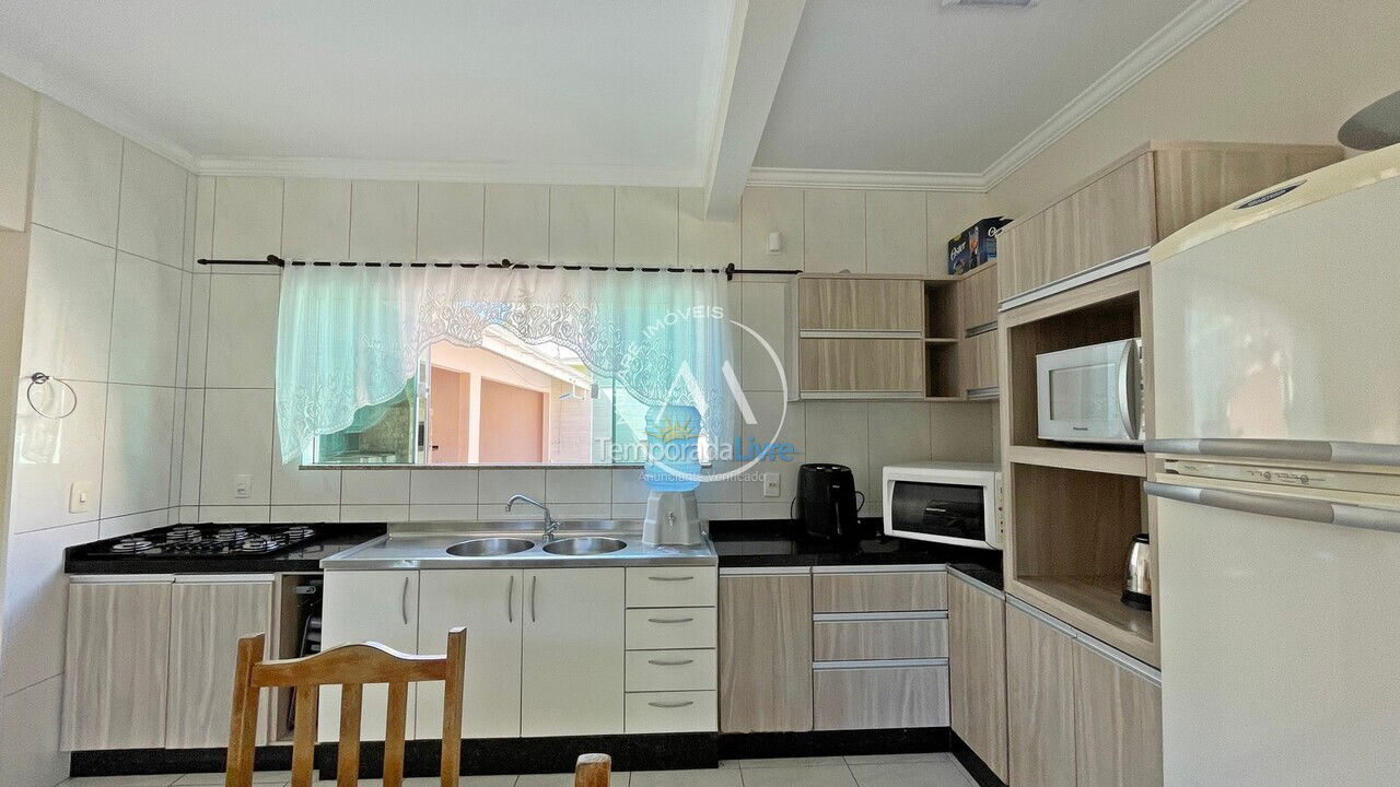 Casa para alquiler de vacaciones em Bombinhas (Mariscal)
