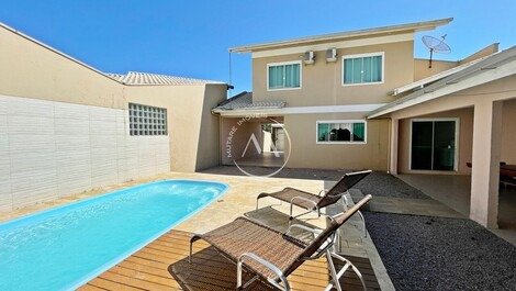 CA13L - Casa con piscina para 12 personas playa Mariscal Bombinhas