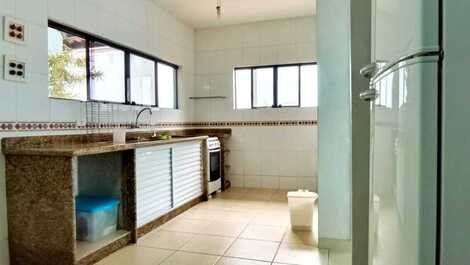 PROPERTY IN BAREQUEÇABA 3 BLOCKS FROM THE BEACH FOR UP TO 4 PEOPLE