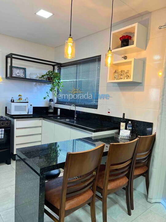 Apartamento para aluguel de temporada em Foz do Iguaçu (Jardim das Laranjeiras)