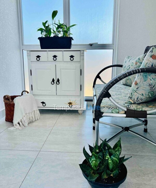Apartamento para aluguel de temporada em Foz do Iguaçu (Jardim das Laranjeiras)