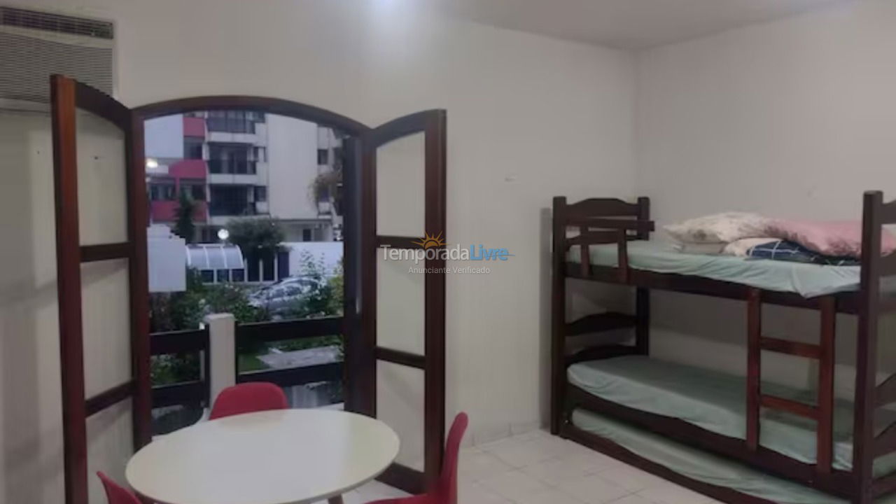 Apartamento para aluguel de temporada em Ubatuba (Praia do Tenório)