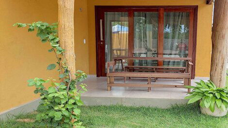 Beach House with Private Jacuzzi, 2 Bedrooms, 5min walk to the beach