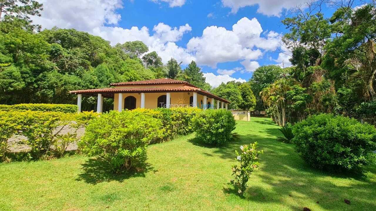 Chácara / sítio para aluguel de temporada em Ibiúna (Bairro da Cachoeira)